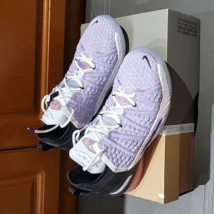 NWT in Box: NIKE LeBron XVIII (GS)
